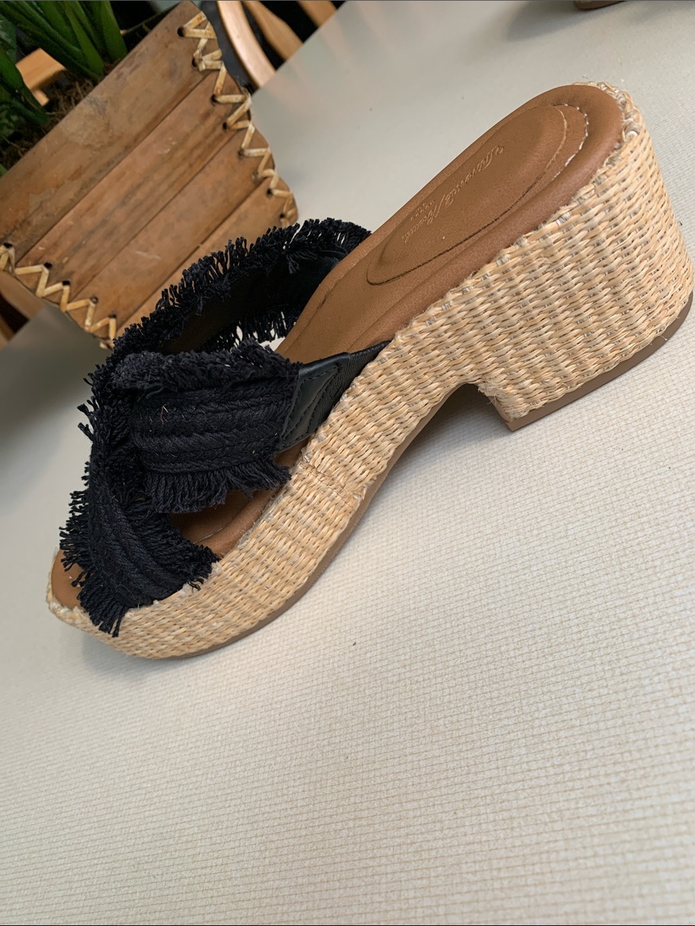 Universal Thread Black Frayed Cross-Strap Wedge Slides - Picture 4 of 8